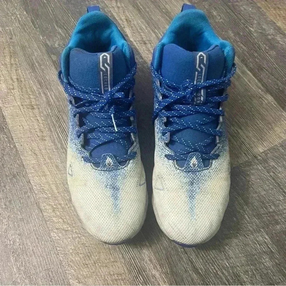 Under Armour Other - Under Armor Spot Light Franchise 2.0 Locked Down White Blue Football Cleats 9.5